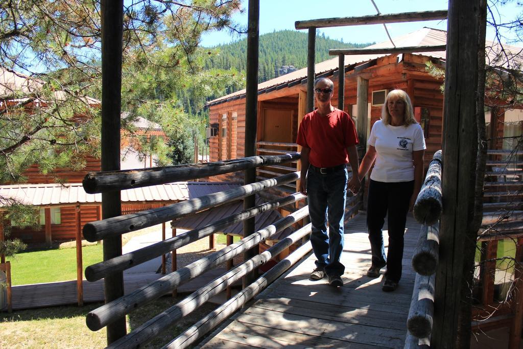 The Lodge At Lolo Hot Springs Exterior foto